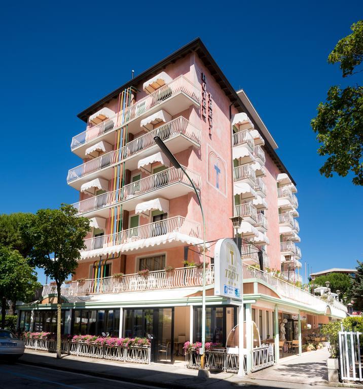 Hotel Trevi Lido di Jesolo Exterior foto